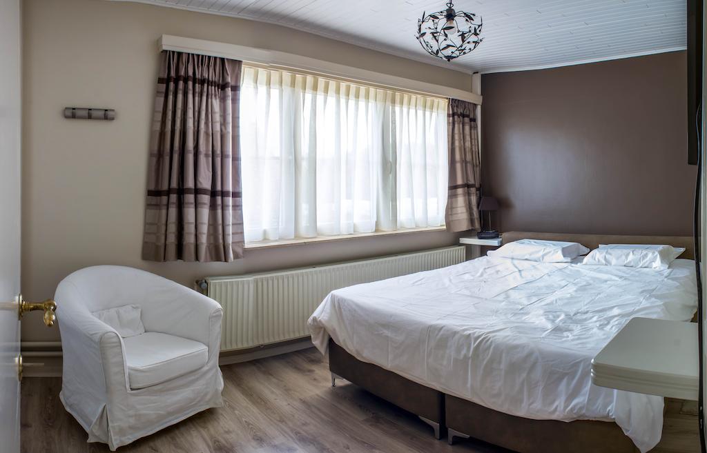 B&B Den Boomgaard モールセル 部屋 写真